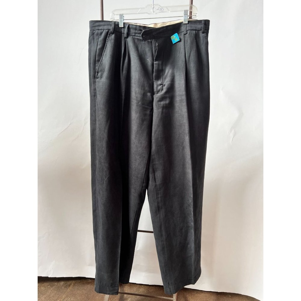Virgola Uomo Vintage Pleated Front Slack  42 x 35 Black   Sueded Polyester